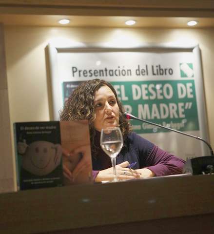 Anna Gimeno presenta su libro “El deseo de ser madre” en Valencia