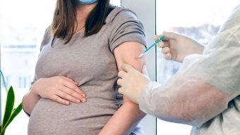 Vacuna contra la COVID-19 y fertilidad: resolvemos todas las dudas