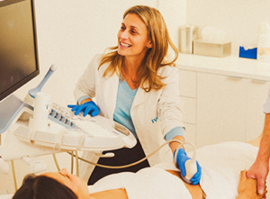 Exploración ginecológica y ecografía